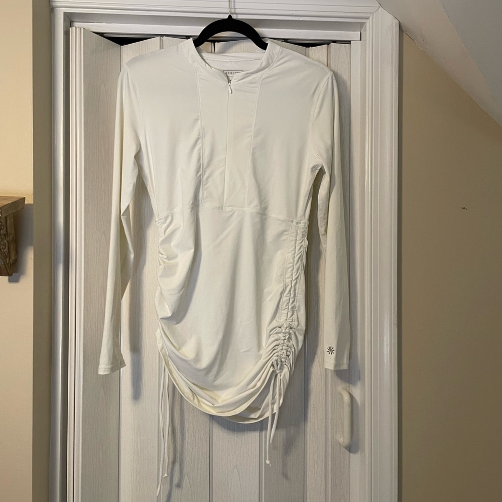 Athleta White Pullover With Half Zip In The Front NWOT